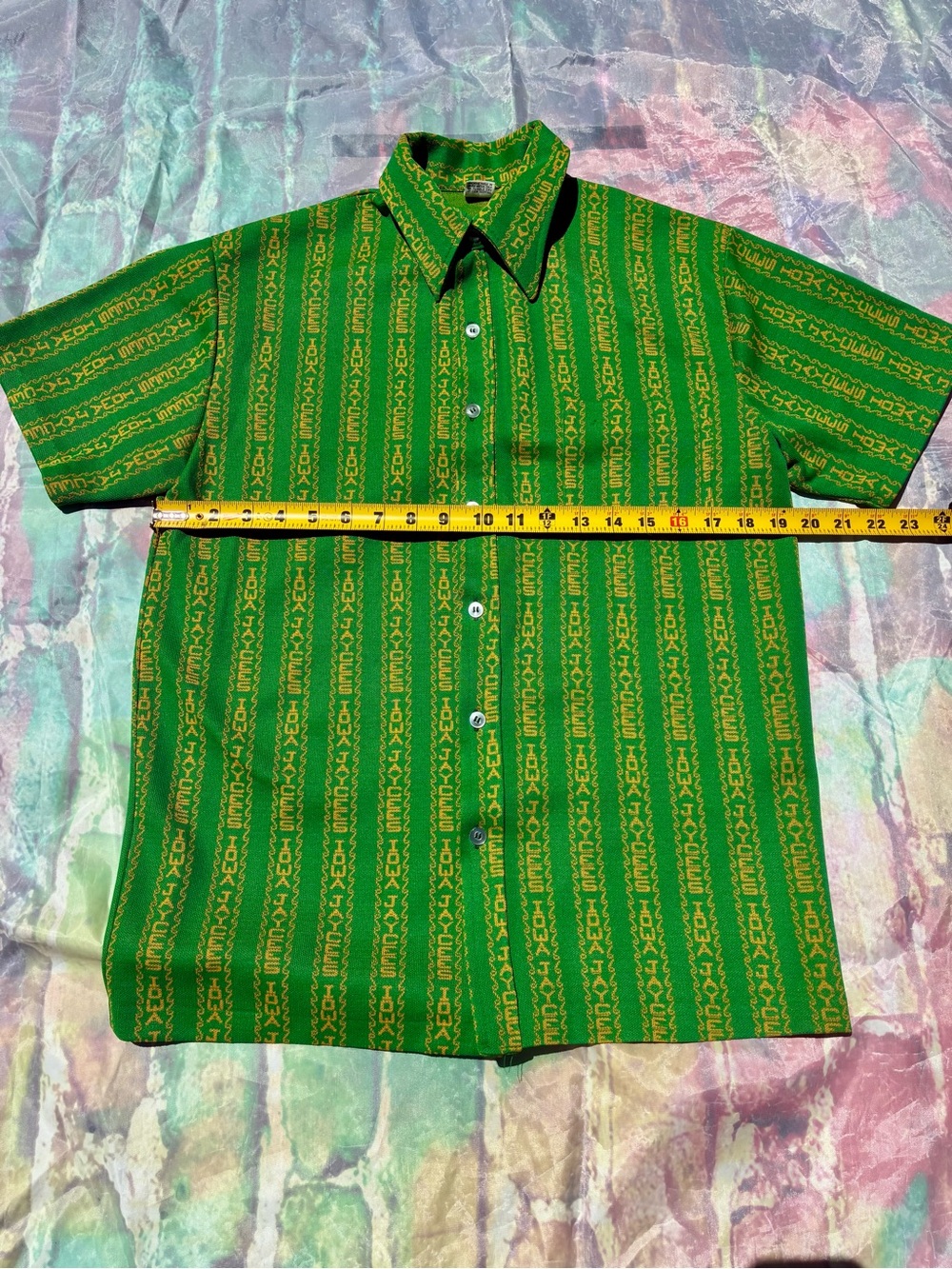 Vintage retro Green Short-Sleeve Patterned Button-Up Shirt
